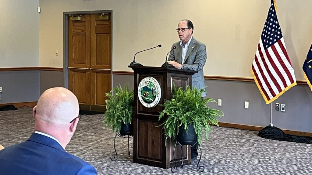Braun defends IU trustees change, criticizes Beckwith comments