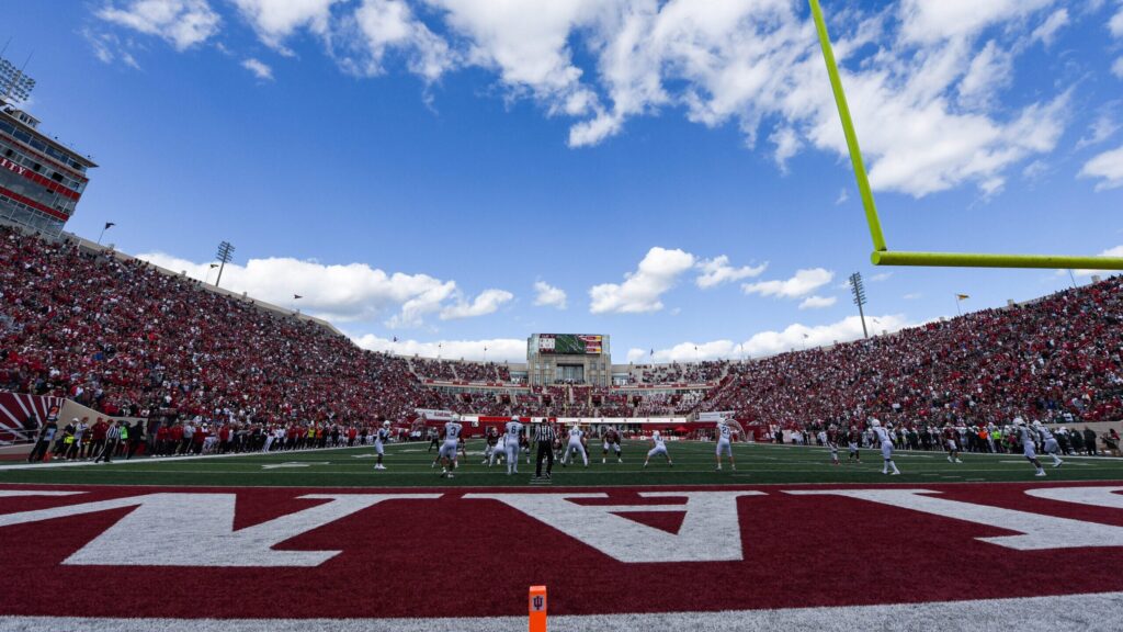 Indiana strength coach re-signs with Hoosiers
